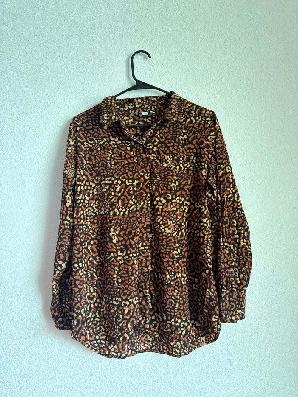 Nine West Leopard Print Long Sleeve Button Down Shirt Size PL